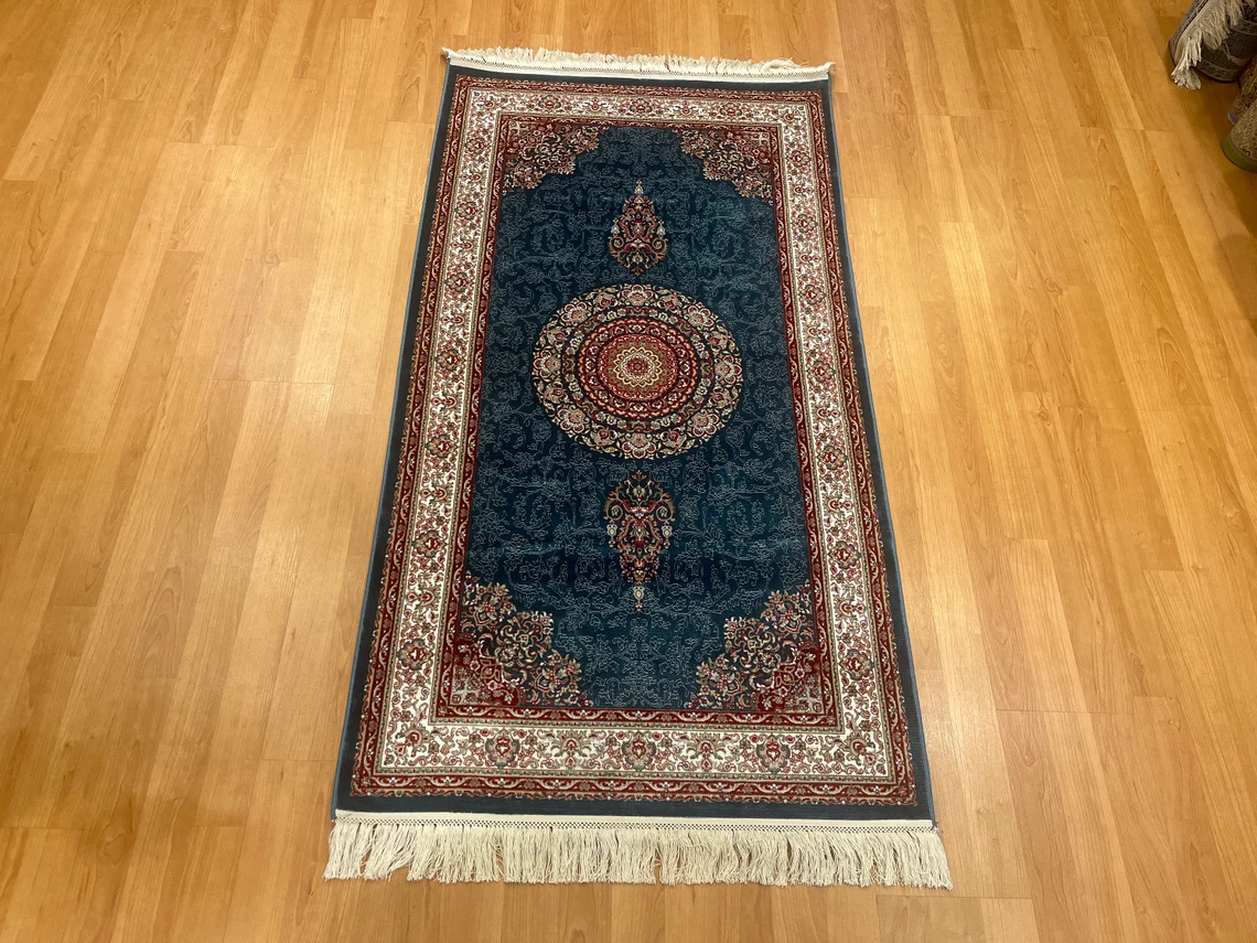 4'7 ''x 2'7'' Bamboo Silk Carpet