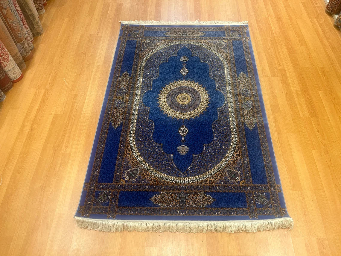 5'10 ''x 3'11'' Bamboo Silk Carpet