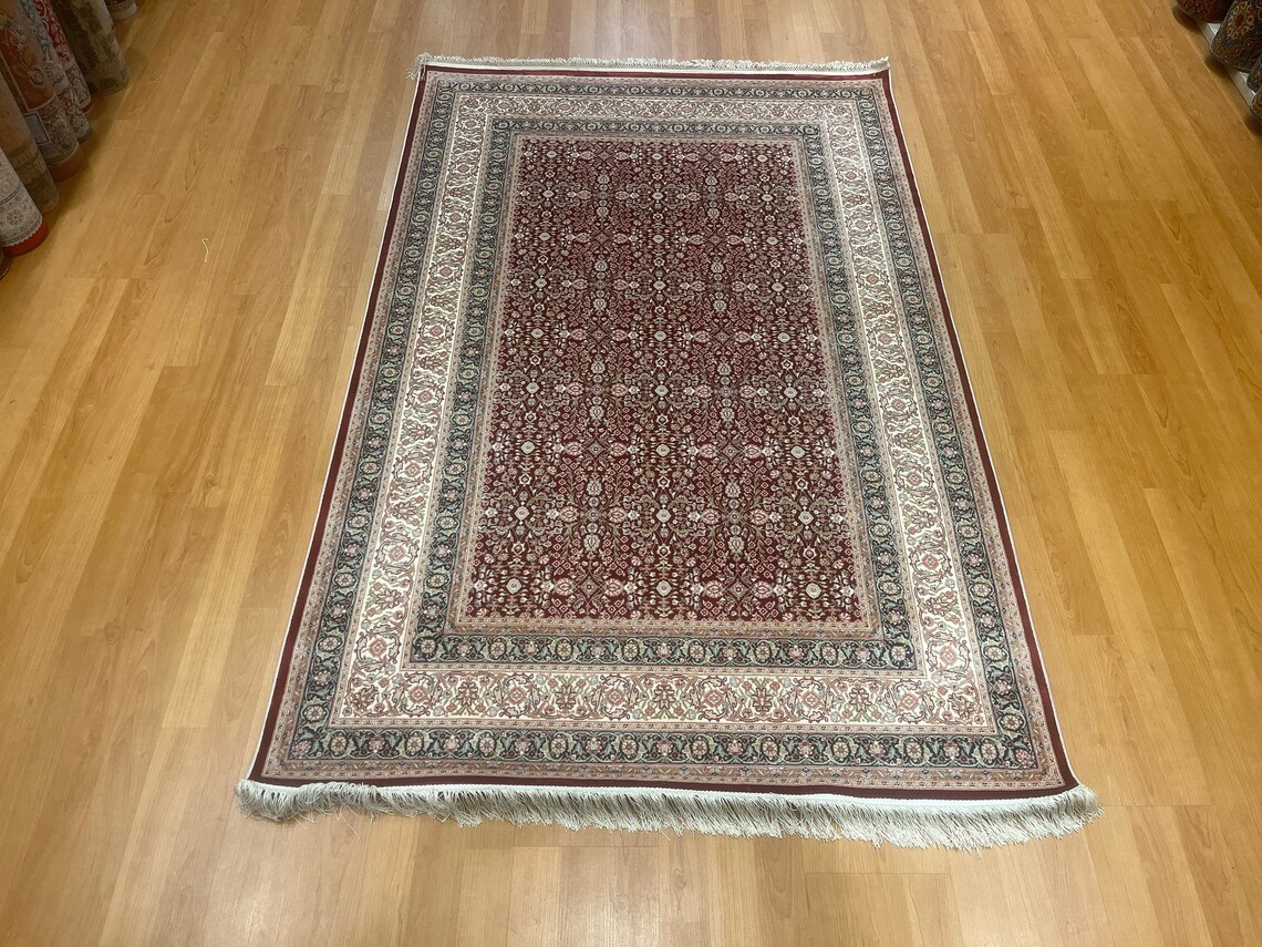 5'10 ''x 3'11'' Bamboo Silk Carpet