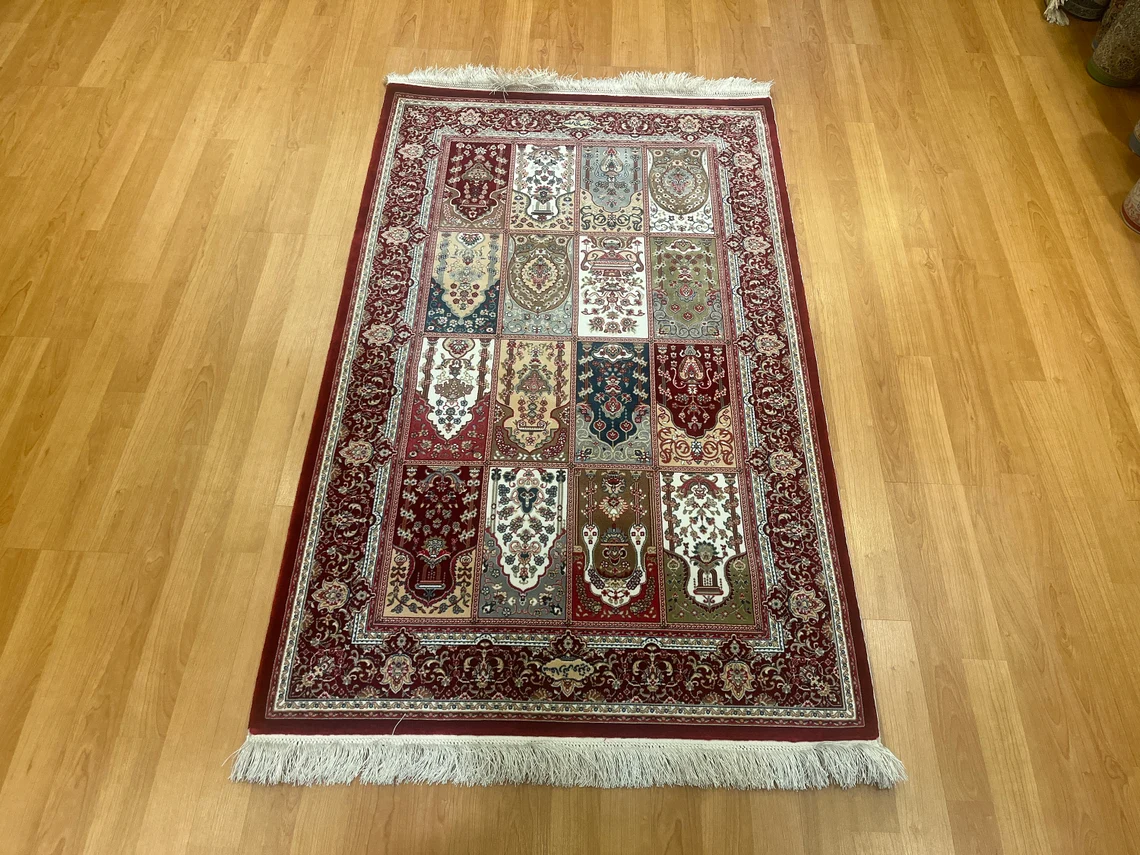 4'7 ''x 2'11'' Bamboo Silk Carpet